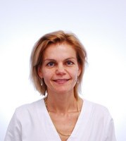 MUDr. Erika Sakmárová
